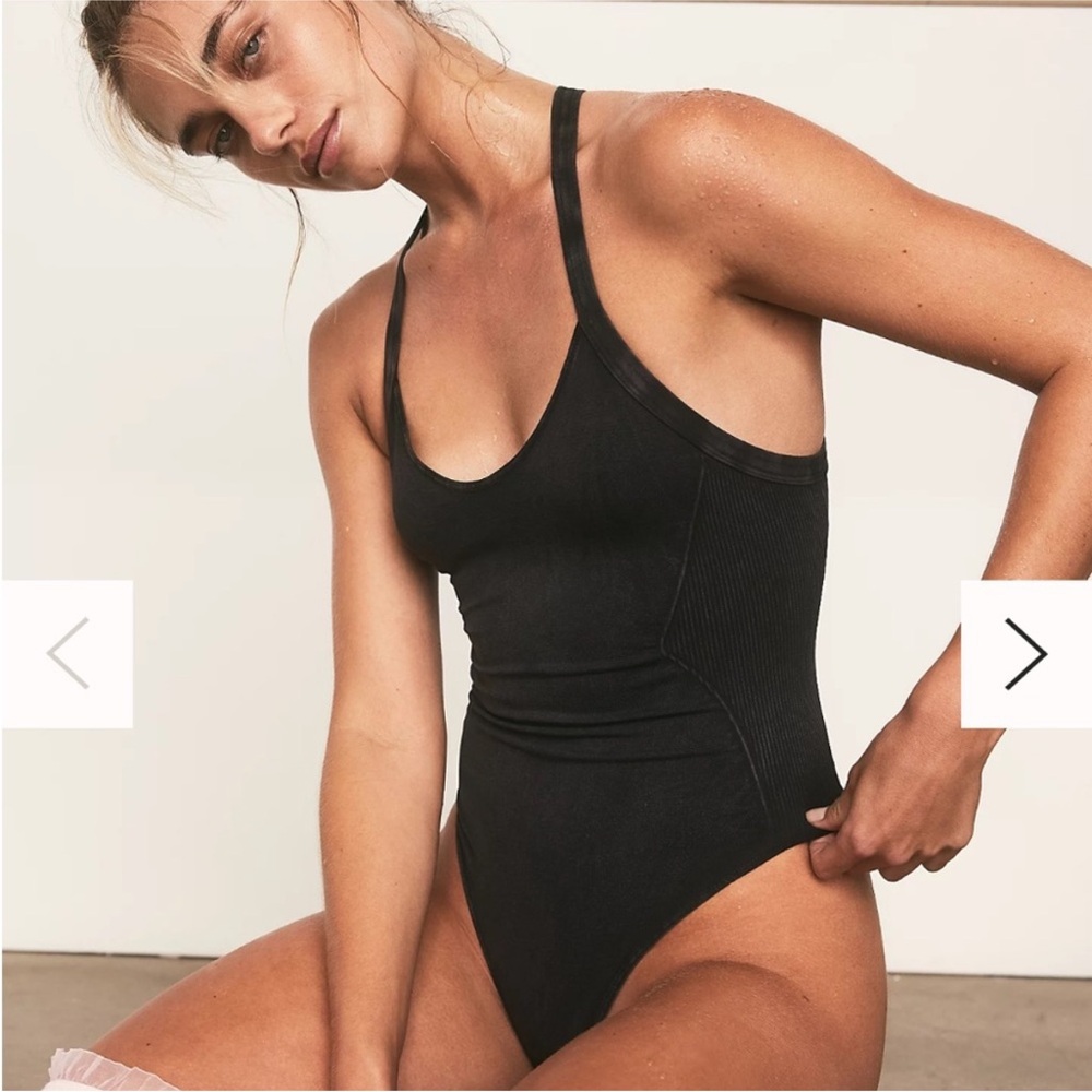 NWT FREE PEOPLE ribbed black bodysuit size M/L